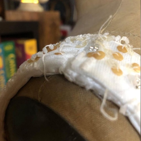 Retro Wedding Dress - Picture 7 of 10